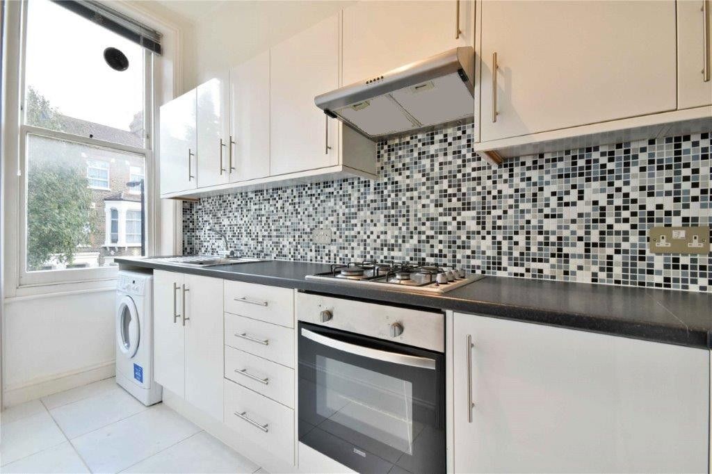 Property photo 2 of 8