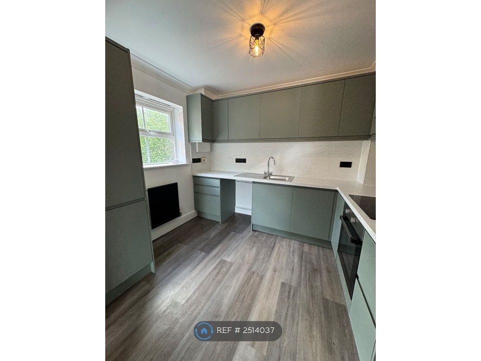 Property photo 2 of 16 Kitchen