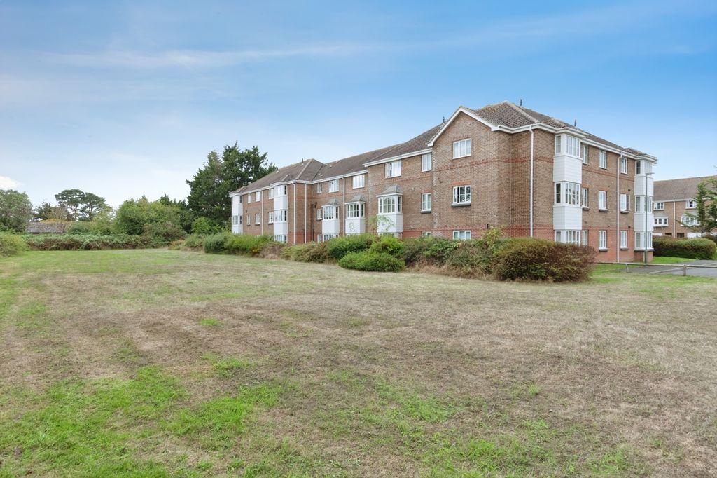 Property photo 1 of 13 External