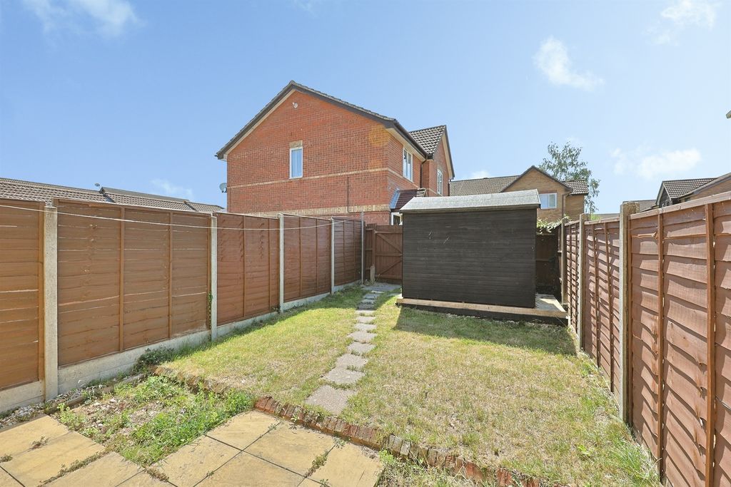 Property photo 2 of 20