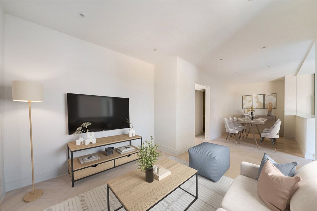 Property photo 3 of 14 Picture No. 07