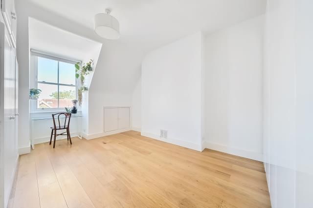 Property photo 3 of 11 Bedroom
