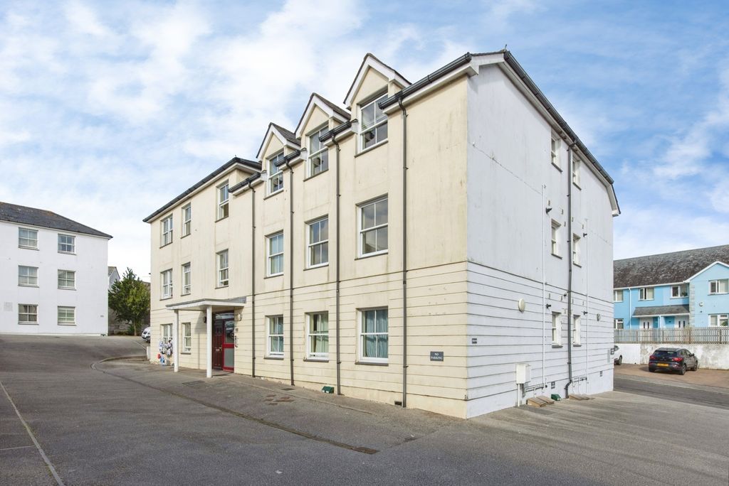 Property photo 1 of 12 Pbox-Img.Jpg
