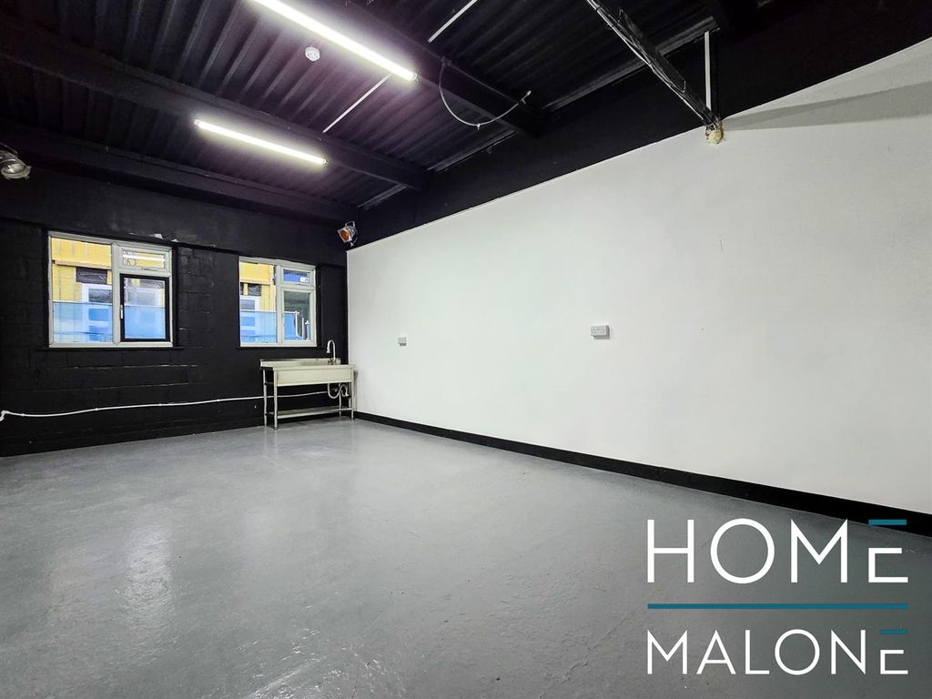 Property photo 1 of 3