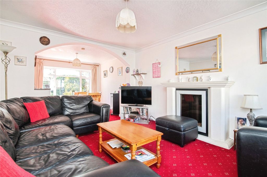 Property photo 2 of 30 Picture No. 12