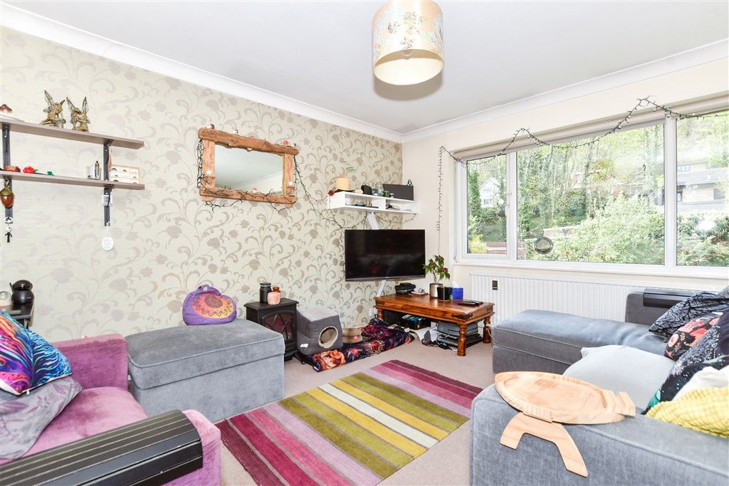 Property photo 3 of 9 Lounge/Diner