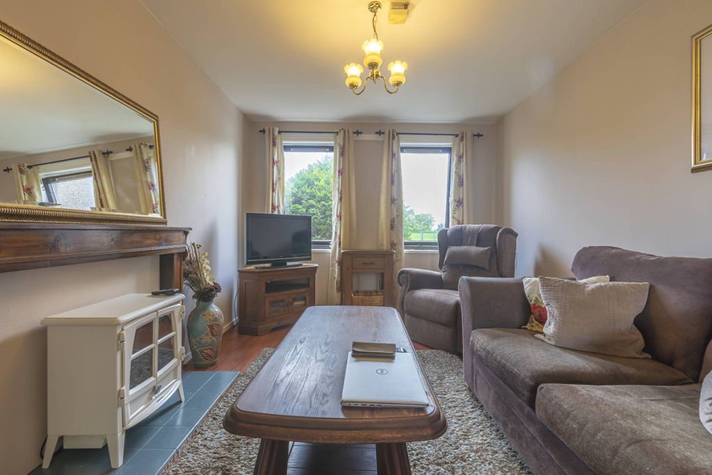 Property photo 3 of 19