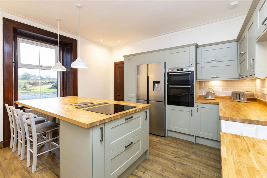 Property photo 3 of 23 Muirhouse_Farm_001.Jpg