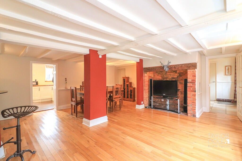 Property photo 3 of 71