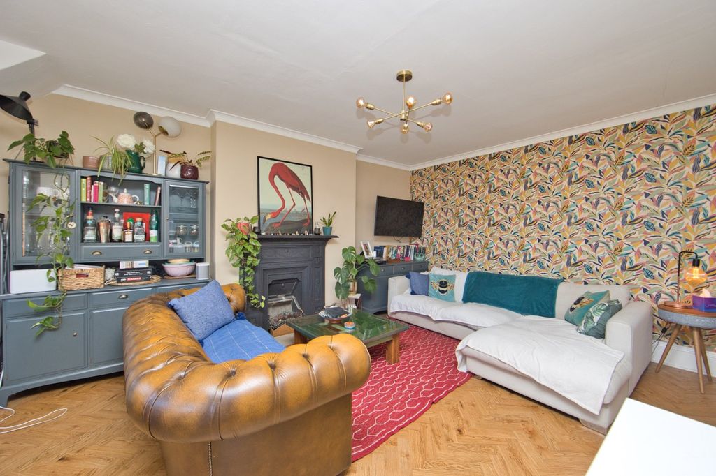 Property photo 2 of 14 Picture 2