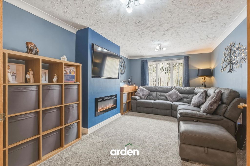Property photo 2 of 16