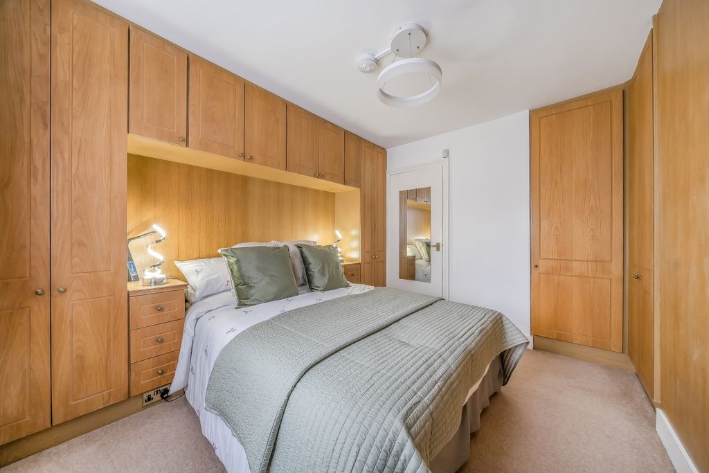 Property photo 3 of 9 1364209-5-68E54A3...