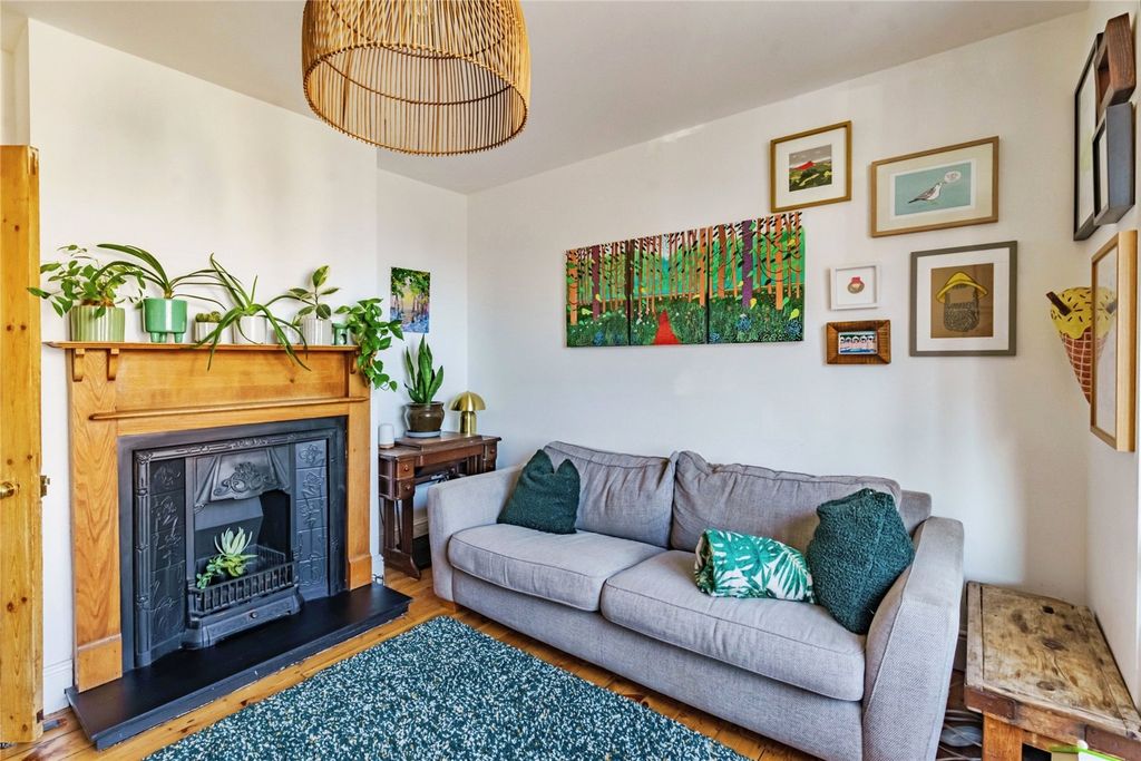 Property photo 2 of 11 Picture 2