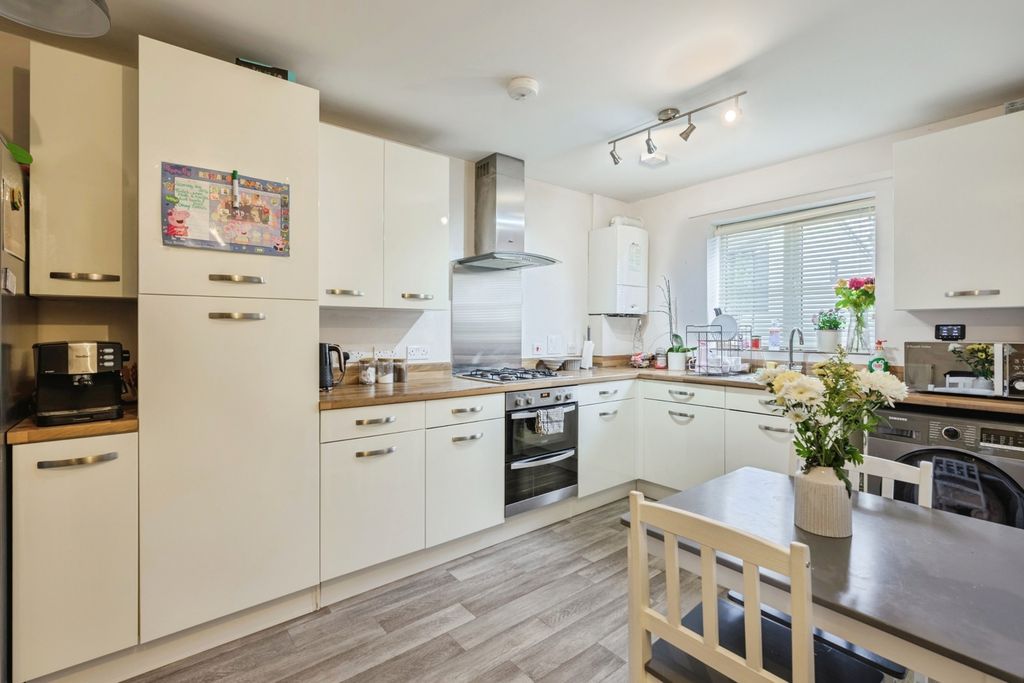 Property photo 3 of 14 Pbox-Img.Jpg