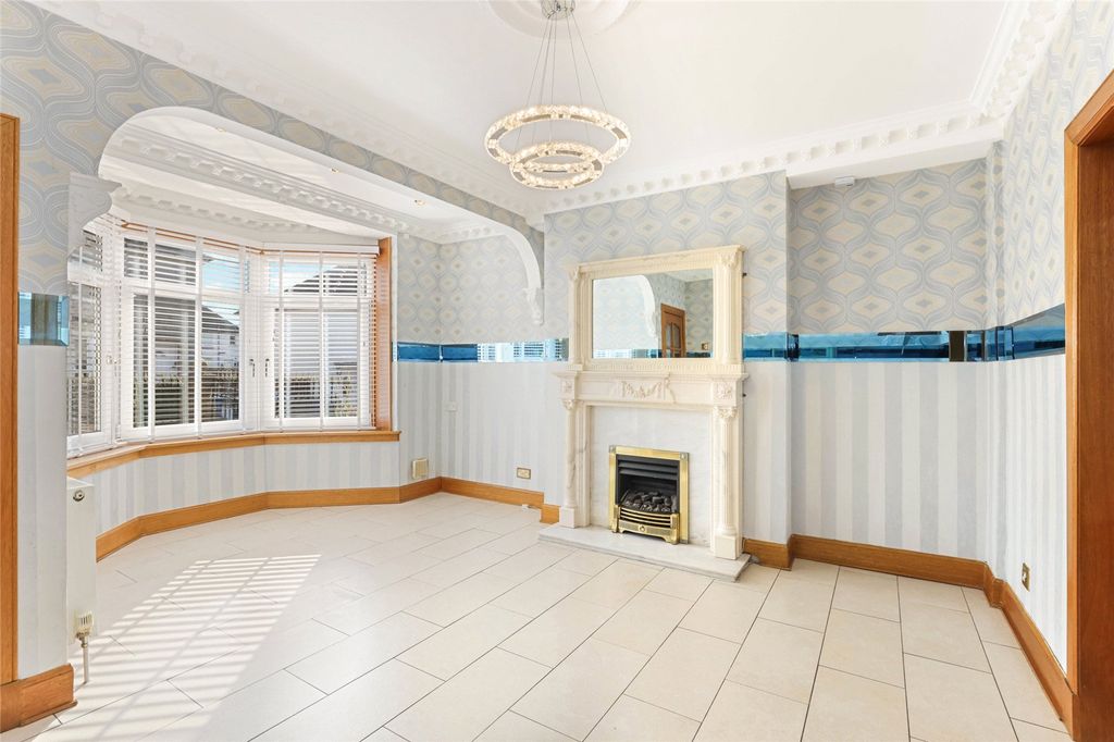 Property photo 2 of 23 Picture No. 03