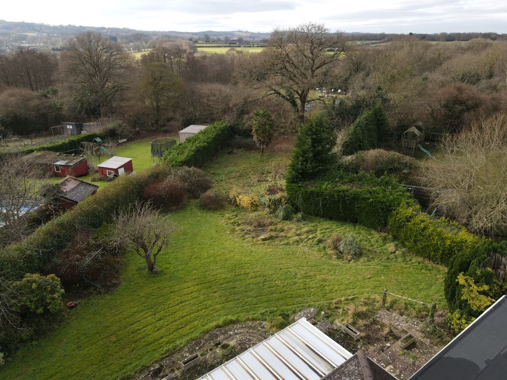 Property photo 3 of 33