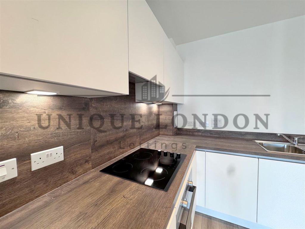 Property photo 3 of 8 330.Jpg