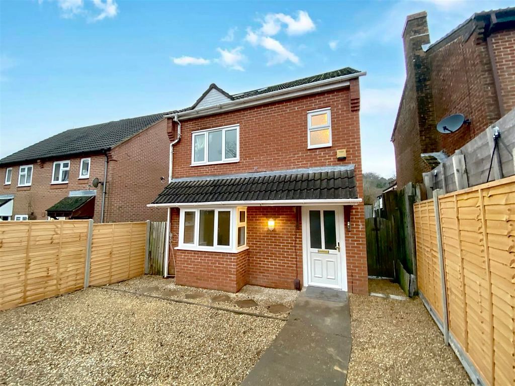 Property photo 1 of 9