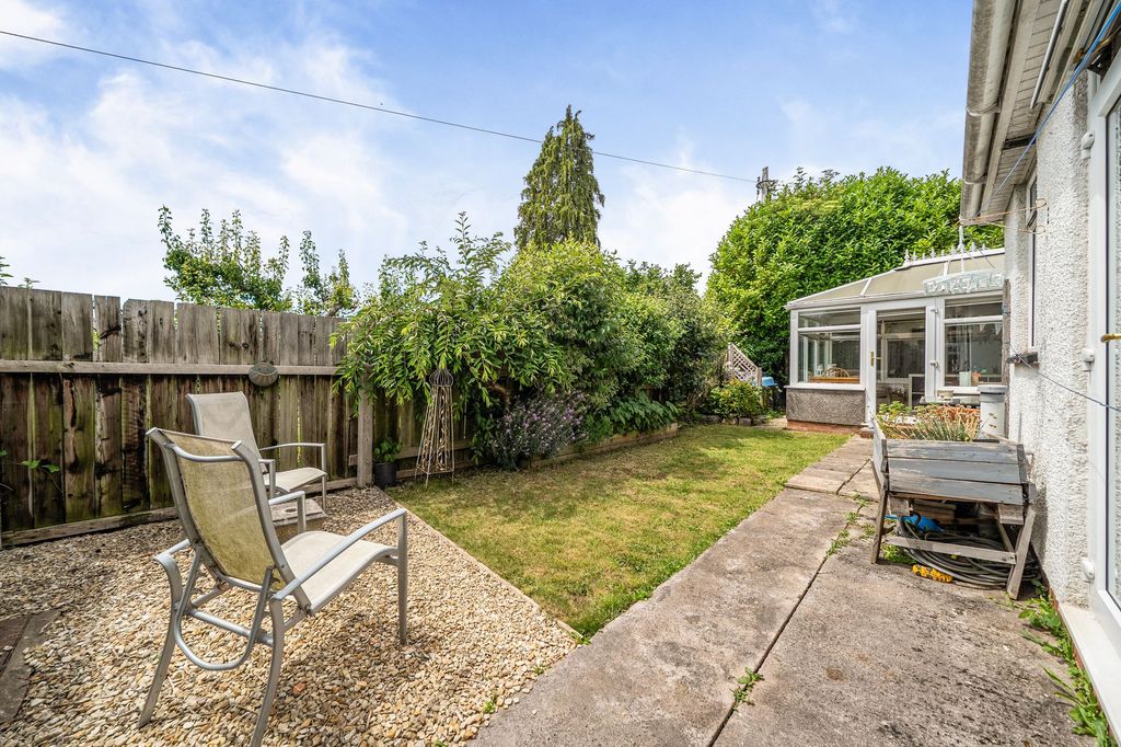 Property photo 1 of 11 Garden