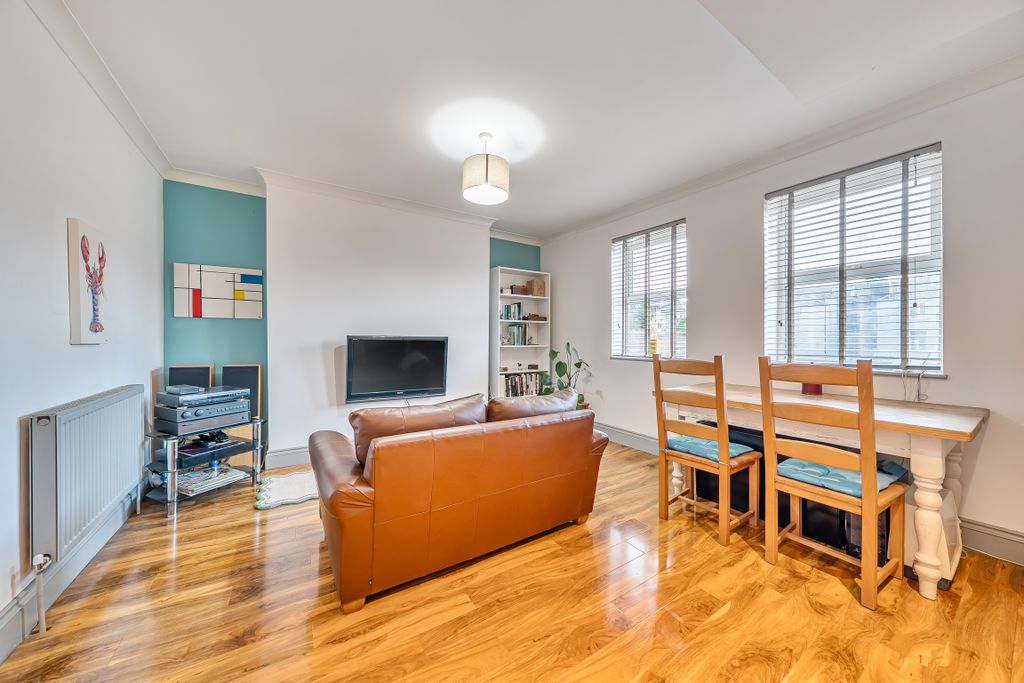 Property photo 2 of 14