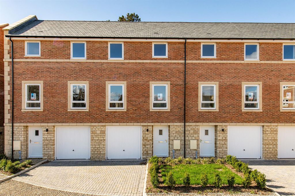 Property photo 1 of 26 Externals_6.Jpg