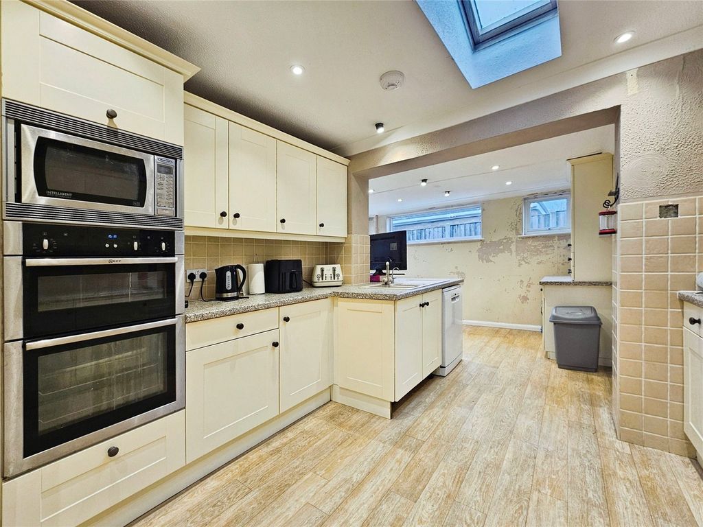 Property photo 2 of 23 Picture No. 02