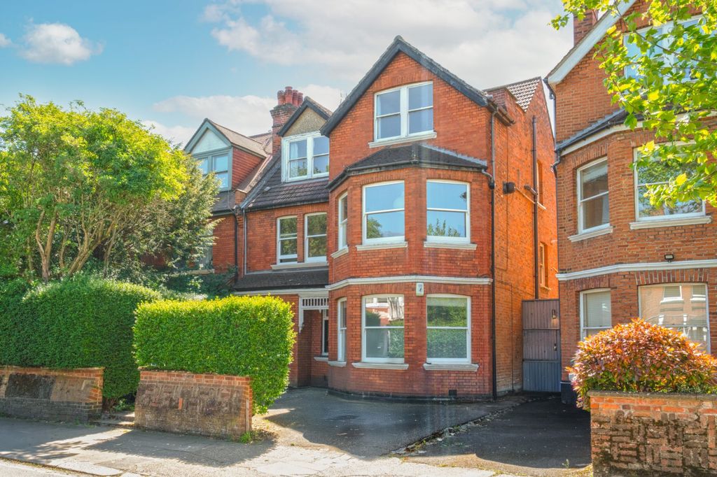 Property photo 1 of 17 Picture No. 27