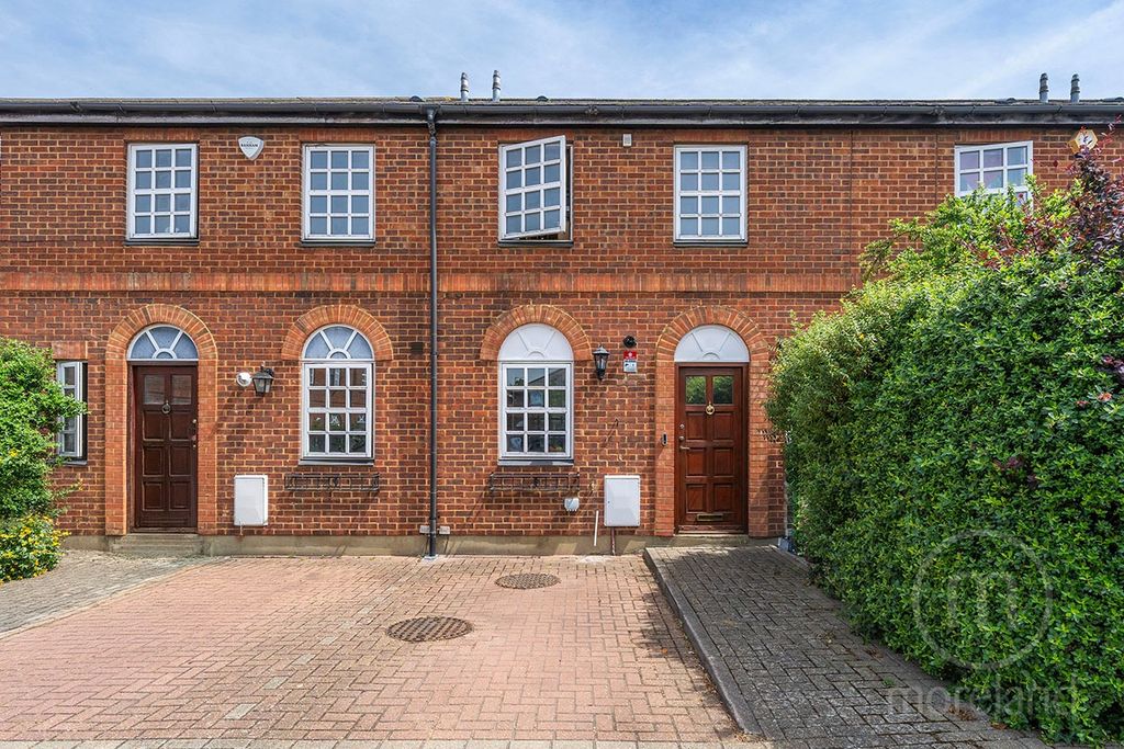 Property photo 1 of 11 5173180