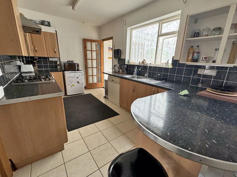 Property photo 3 of 13 Photo 5