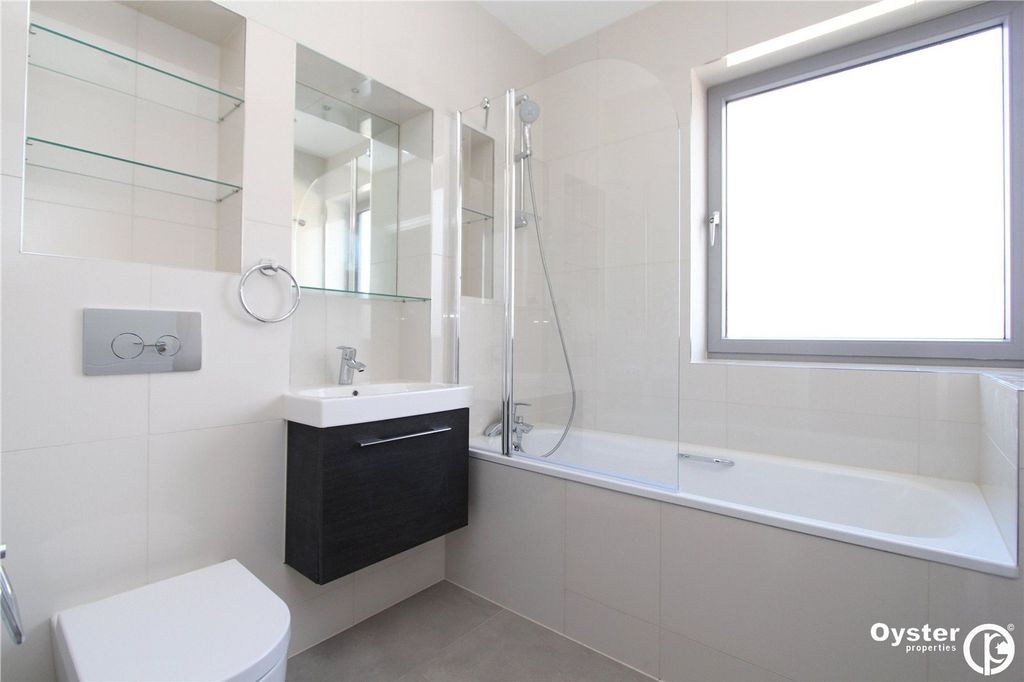 Property photo 3 of 3