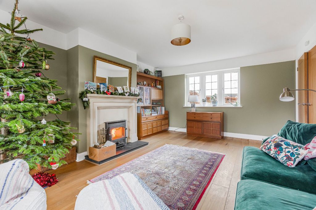 Property photo 2 of 25 Sitting Room