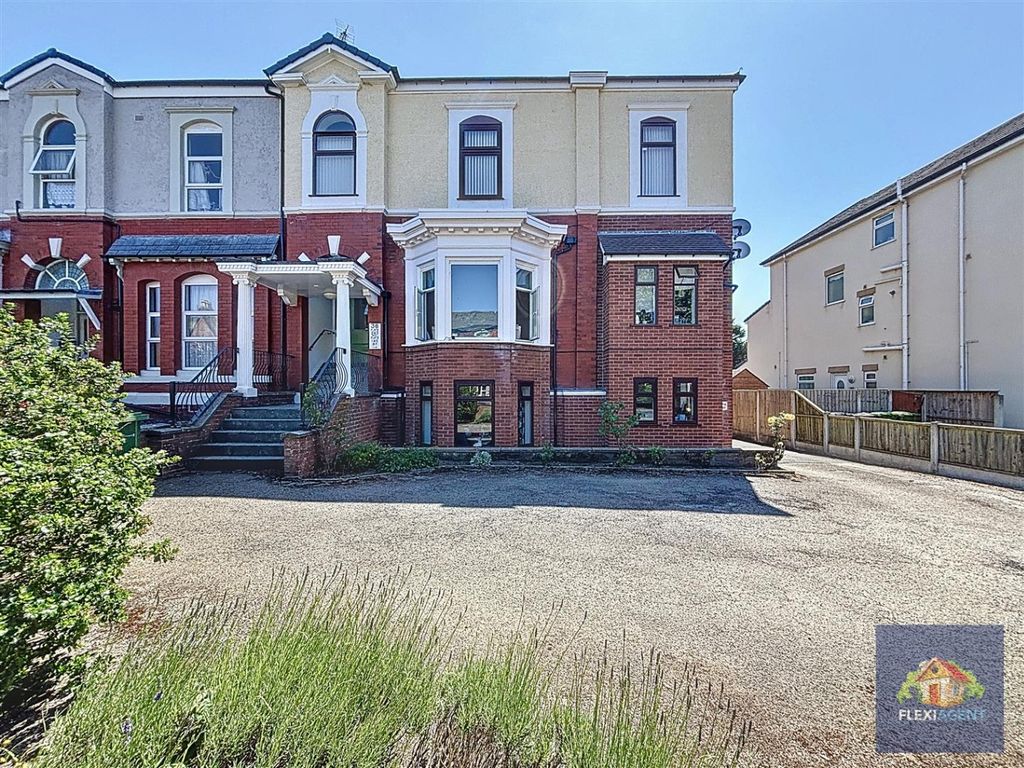 Property photo 1 of 17 4306670