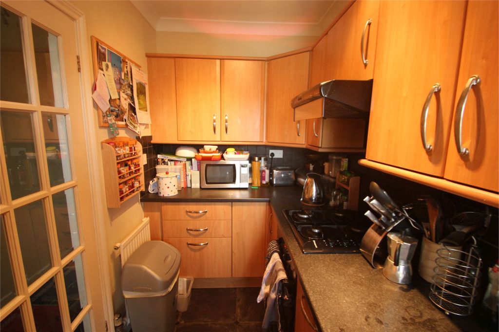Property photo 3 of 6 Photograph 2