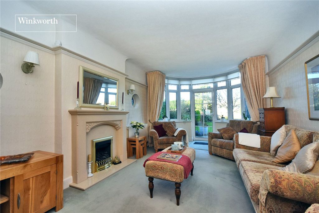 Property photo 2 of 24 Picture No. 05