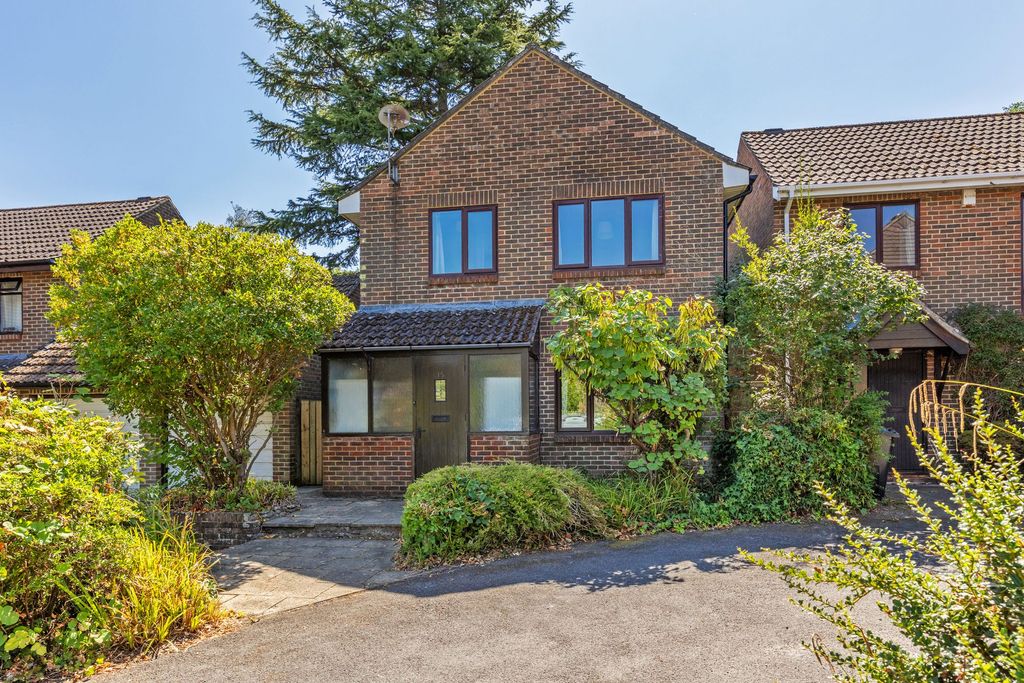 Property photo 1 of 6