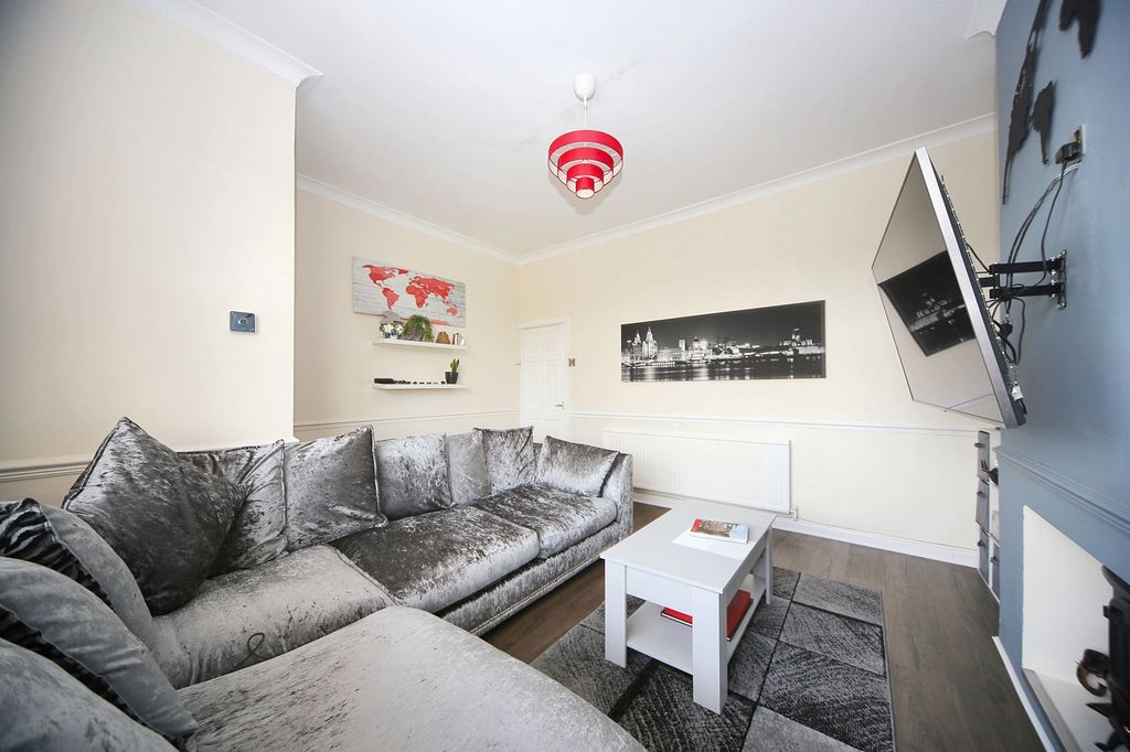 Property photo 2 of 19