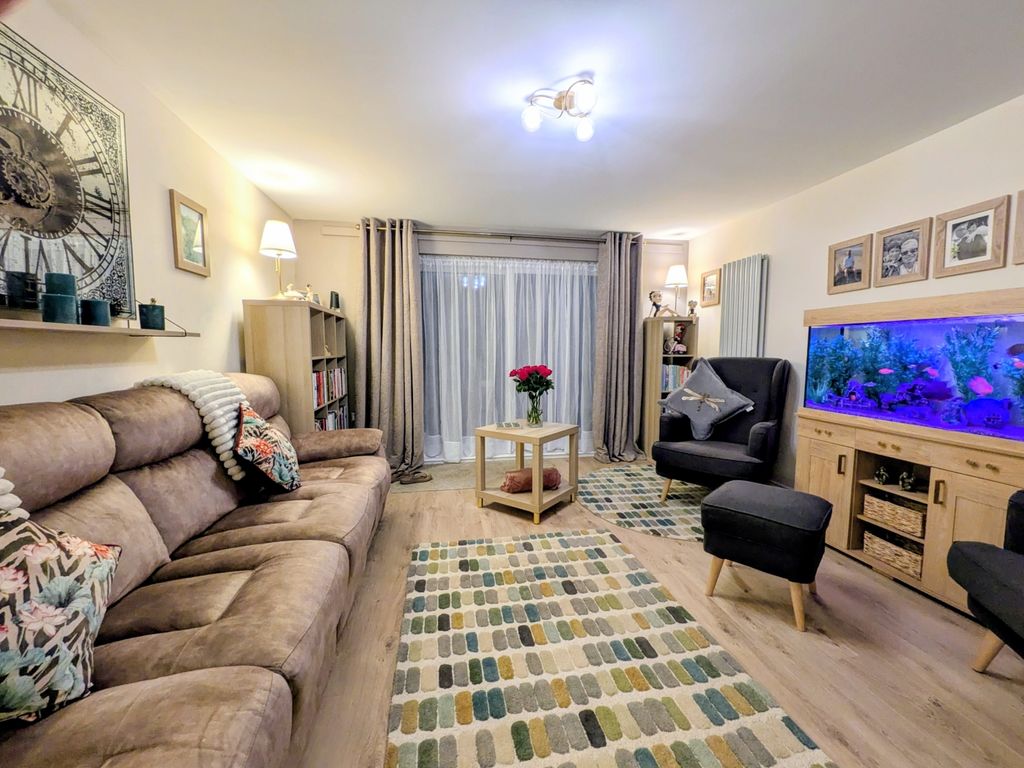 Property photo 2 of 18 1000005172