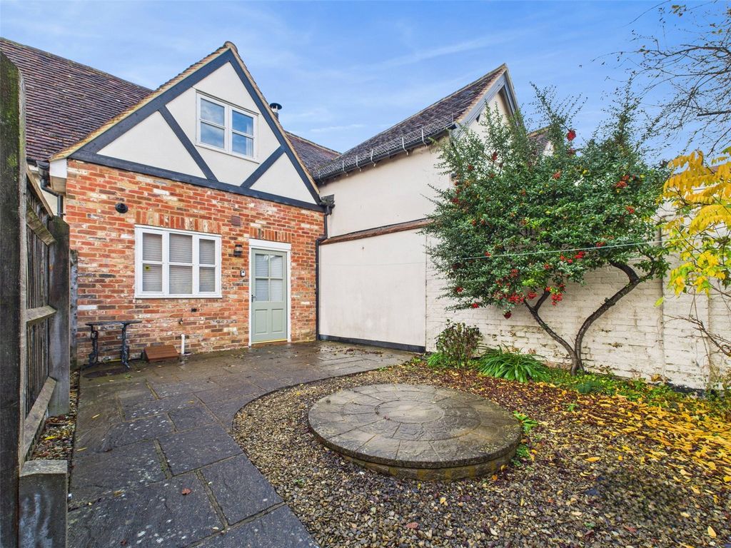 Property photo 3 of 14 Rear