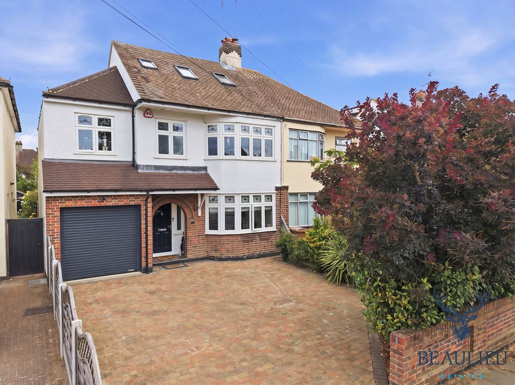 Property photo 1 of 25