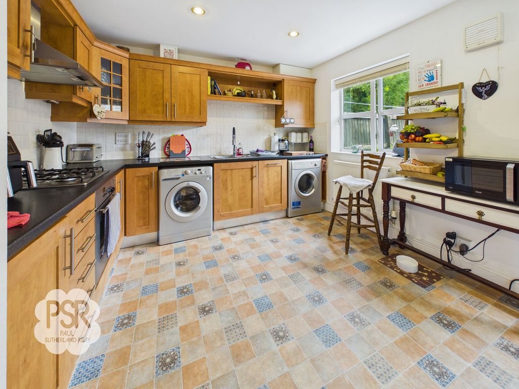 Property photo 3 of 39