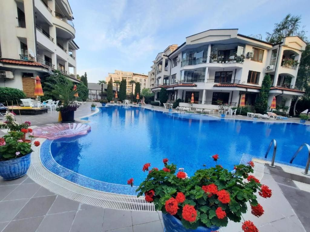 Property photo 3 of 23