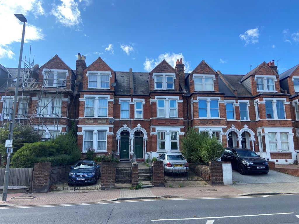 Property photo 2 of 16