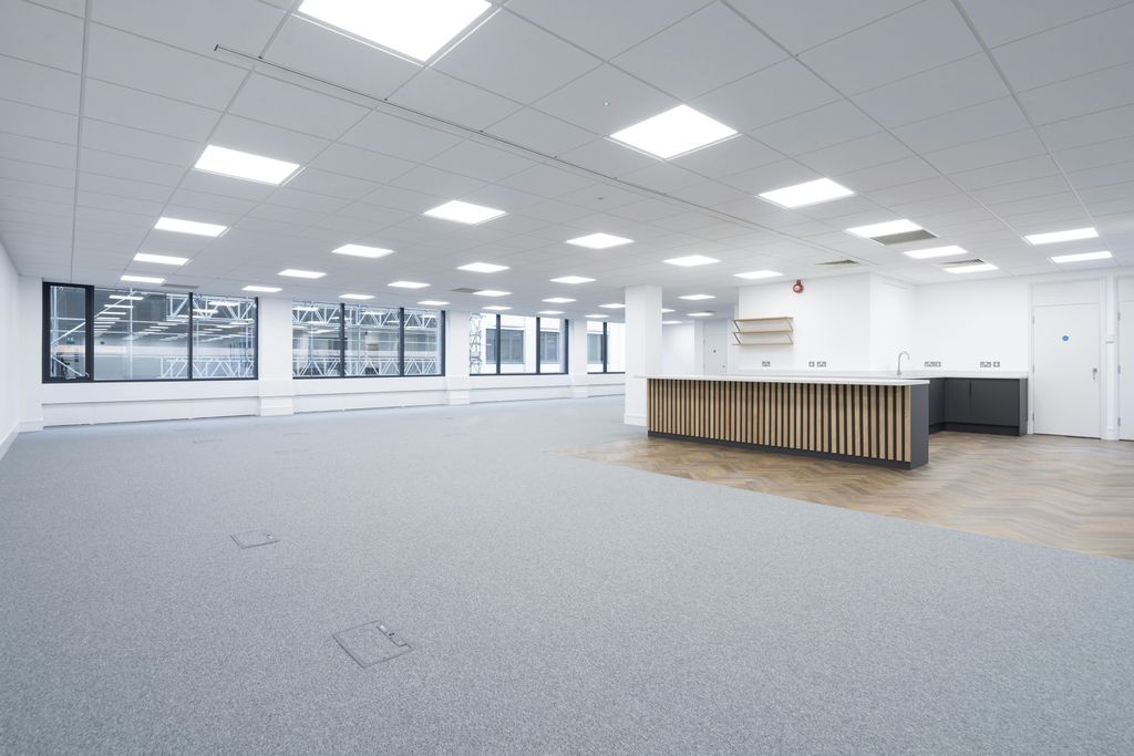 Property photo 1 of 12 MC33470475Hr.Jpg