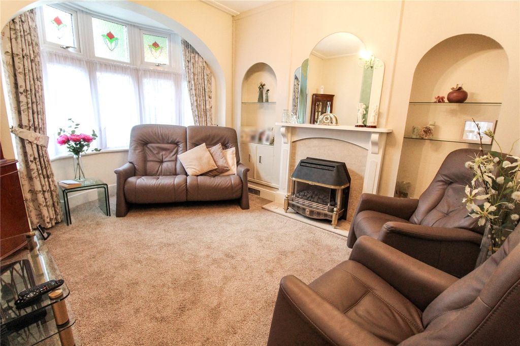 Property photo 2 of 14 Picture No. 70