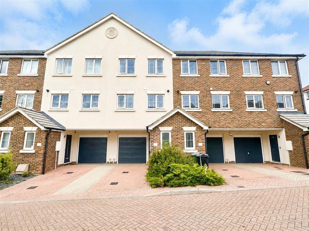 Property photo 3 of 16