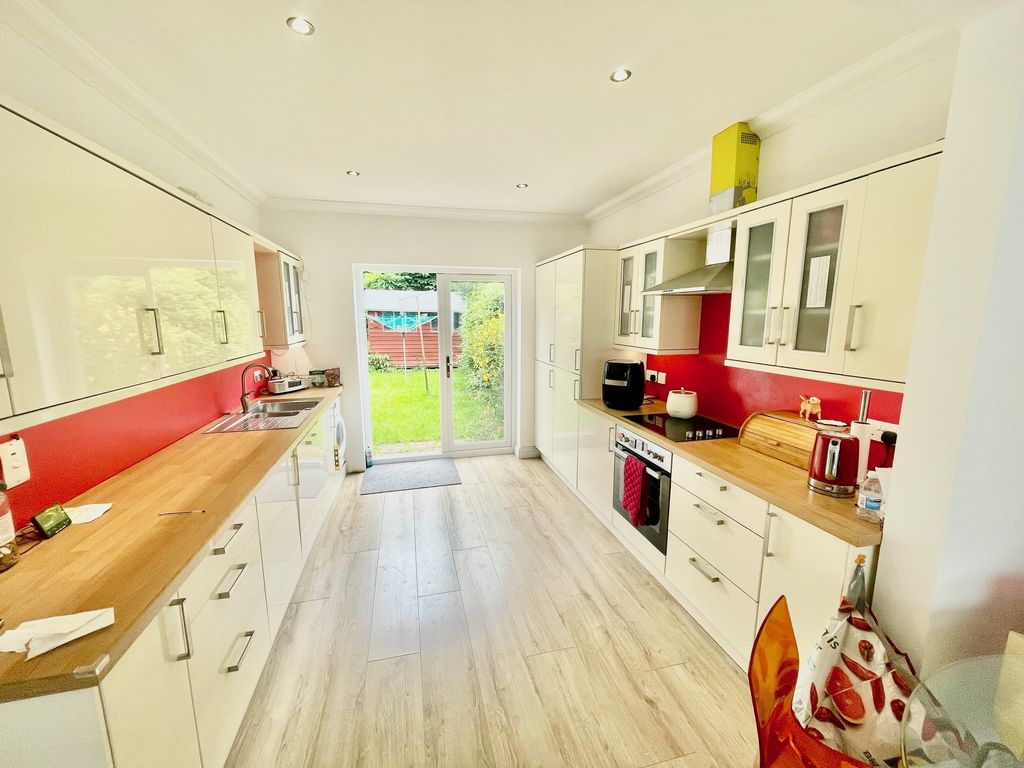 Property photo 2 of 6 Tw1