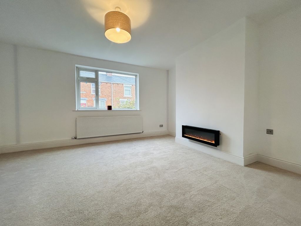 Property photo 2 of 14 Img_0056