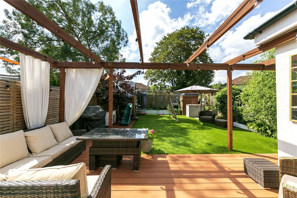 Property photo 2 of 13 Picture No. 19