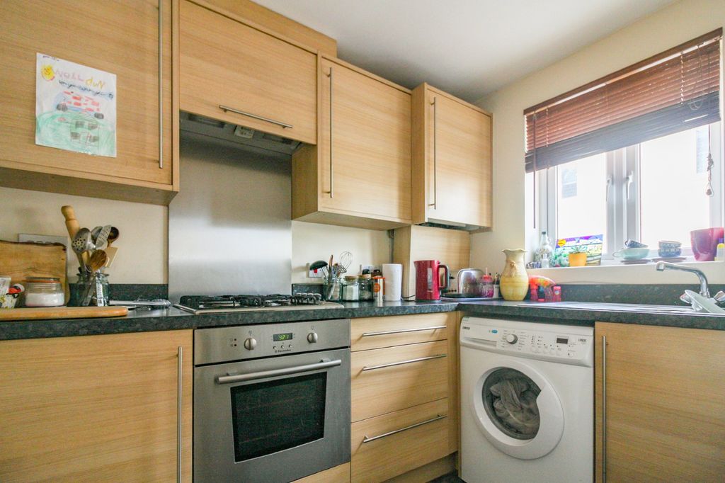 Property photo 3 of 22