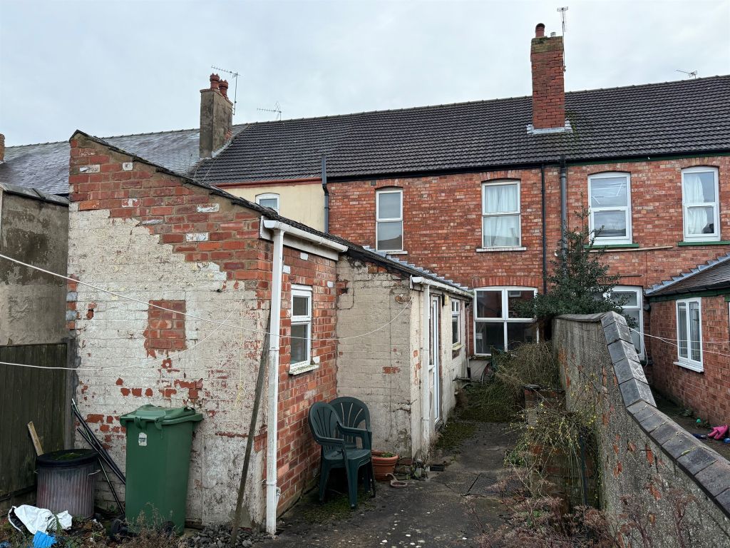 Property photo 3 of 4